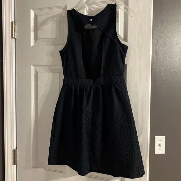 Deep navy open back dress - Picture 2 of 2